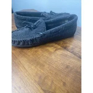 Minnetonka | Shoes | Minnetonka Mens Flannel Lined Hardsole  display picture 1